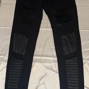 ALO Yoga Black High-Rise Performance Leggings